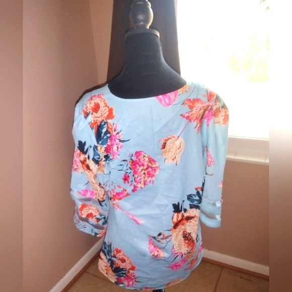 💙🩷🤍💛 EUC Small Floral Print Blouses Tops Sunflower Summer Spring Lightweight - Picture 5 of 5